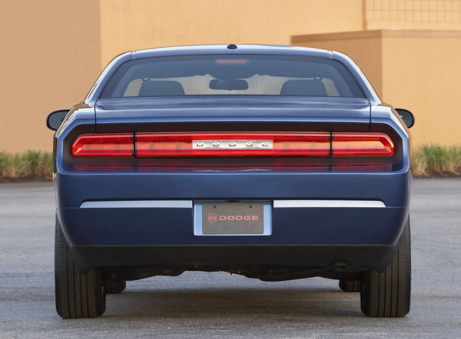  Dodge Challenger SE 2008 года  (фото 3 из 9)